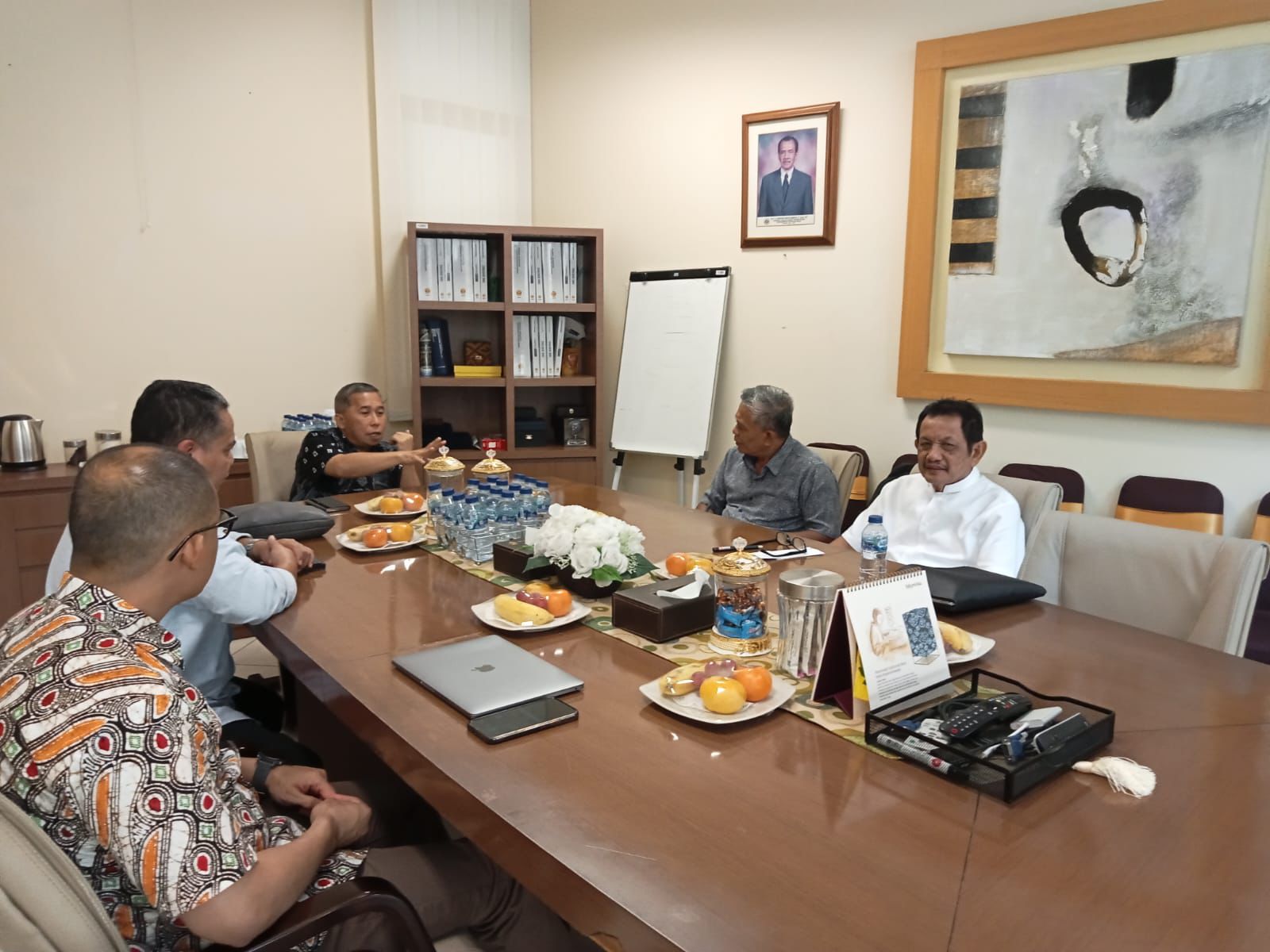 STUDI TIRU DEWAN PERTIMBANGAN UNIVERSITAS TADULAKO DI UNIVERSITAS PADJAJARAN, BANDUNG